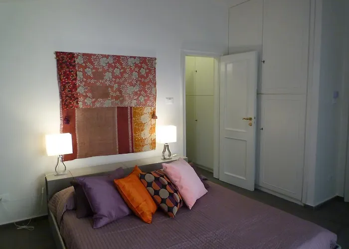 The Frog's Hideaway * بولونيا